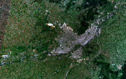 https://upload.wikimedia.org/wikipedia/commons/thumb/0/01/Gran.Temuco_Satelital.png/250px-Gran.Temuco_Satelital.png